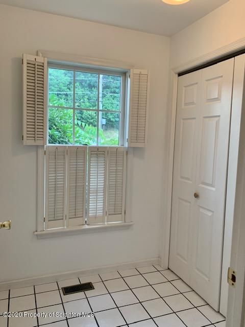 2808 Scranton Carbondale Hwy, Blakely, PA 18447
